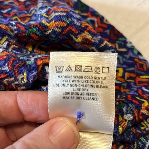 Anthropology Maeve-M-multicolored, V-neck, sleeveless, button down, top/blouse. - Picture 10 of 13